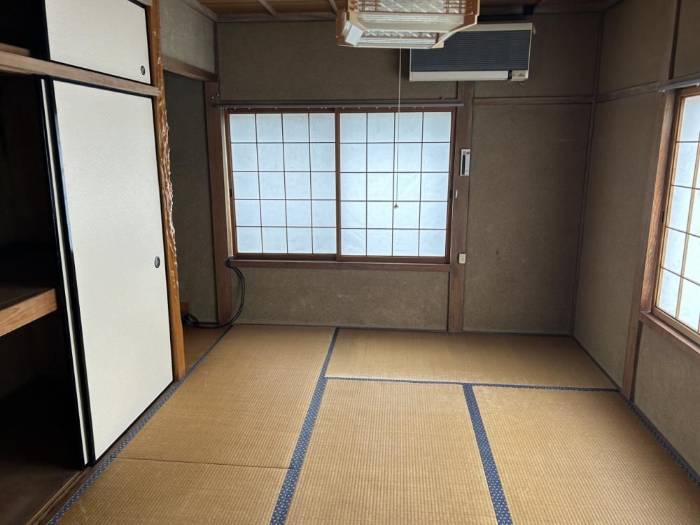 1967 6DK House in Masuda with 5 Parking Spaces - Thumbnail 4