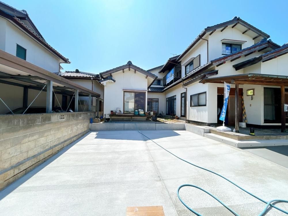 Renovated 5-Bedroom House in Toyama's Kureha District - Image 1