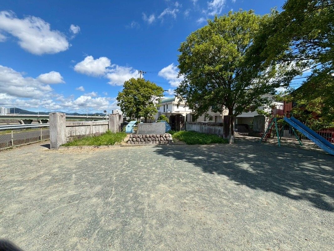 New 3LDK House in Toyohashi with All-Electric Features & Large Garden - Thumbnail 3