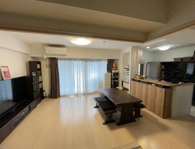 3LDK Apartment with Private Garden in Tosu City, Saga — Image 1, Tosu, Saga