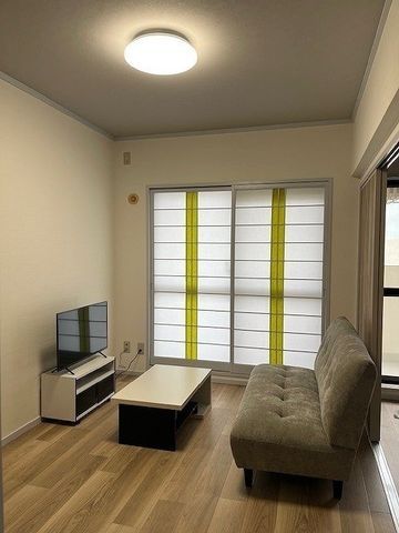 Lions Garden Nagata 3DK Apartment in Naha, Okinawa - Thumbnail 4