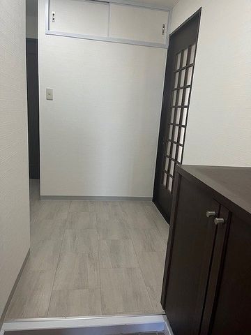 Lions Garden Nagata 3DK Apartment in Naha, Okinawa - Thumbnail 3