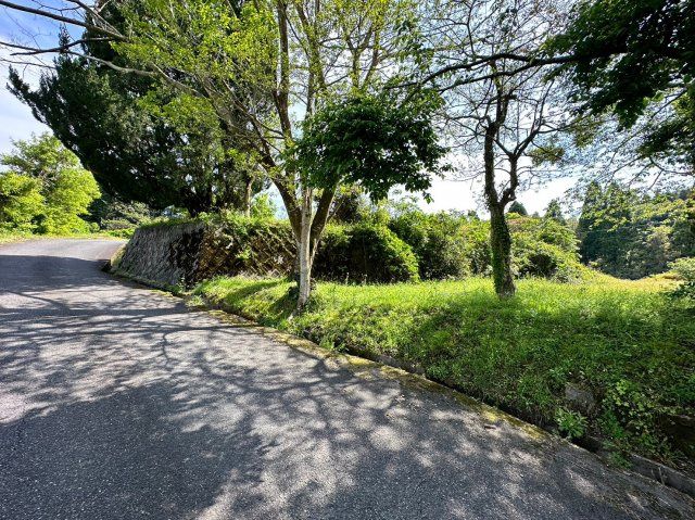 Vacant Land for Sale in Kirishima City, Kagoshima - 359 sqm Plot - Thumbnail 3