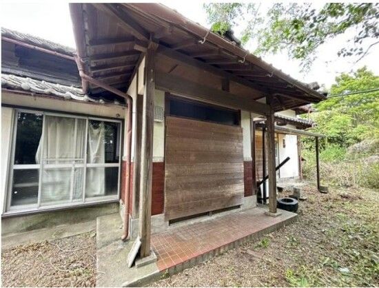Vacant House for Sale in Kawaguchi-machi, Kumamoto City - Thumbnail 2