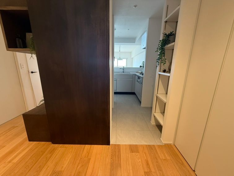 Bright 3LDK Apartment Near Hon-Hachiman Station - Thumbnail 4