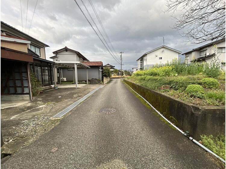 Land for Sale in Toyama City – 509.79 sqm Plot - Thumbnail 3