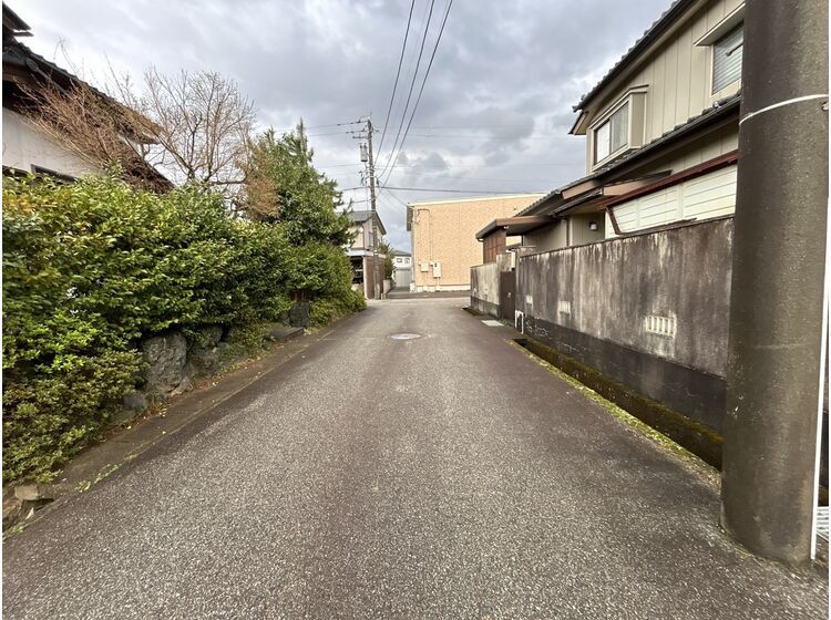 Land for Sale in Toyama City – 509.79 sqm Plot - Thumbnail 2