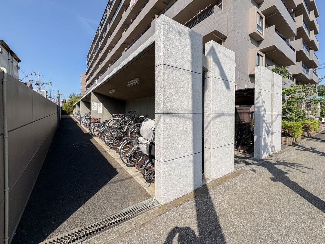 3LDK Apartment for Sale in Tokorozawa, Saitama - 70.4 sqm - Thumbnail 3