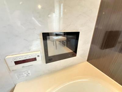 Spacious 4LDK House with Solar Panels in Izumiotsu, Osaka — Image 4, Takaishi, Osaka