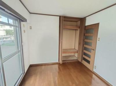 4LDK Apartment with Large Balcony for Sale in Moji, Kitakyushu — Image 2, Moji, Fukuoka
