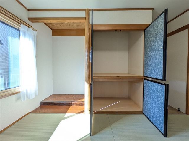 Renovated 5LDK House in Kōnan City, Aichi Prefecture - Image 1