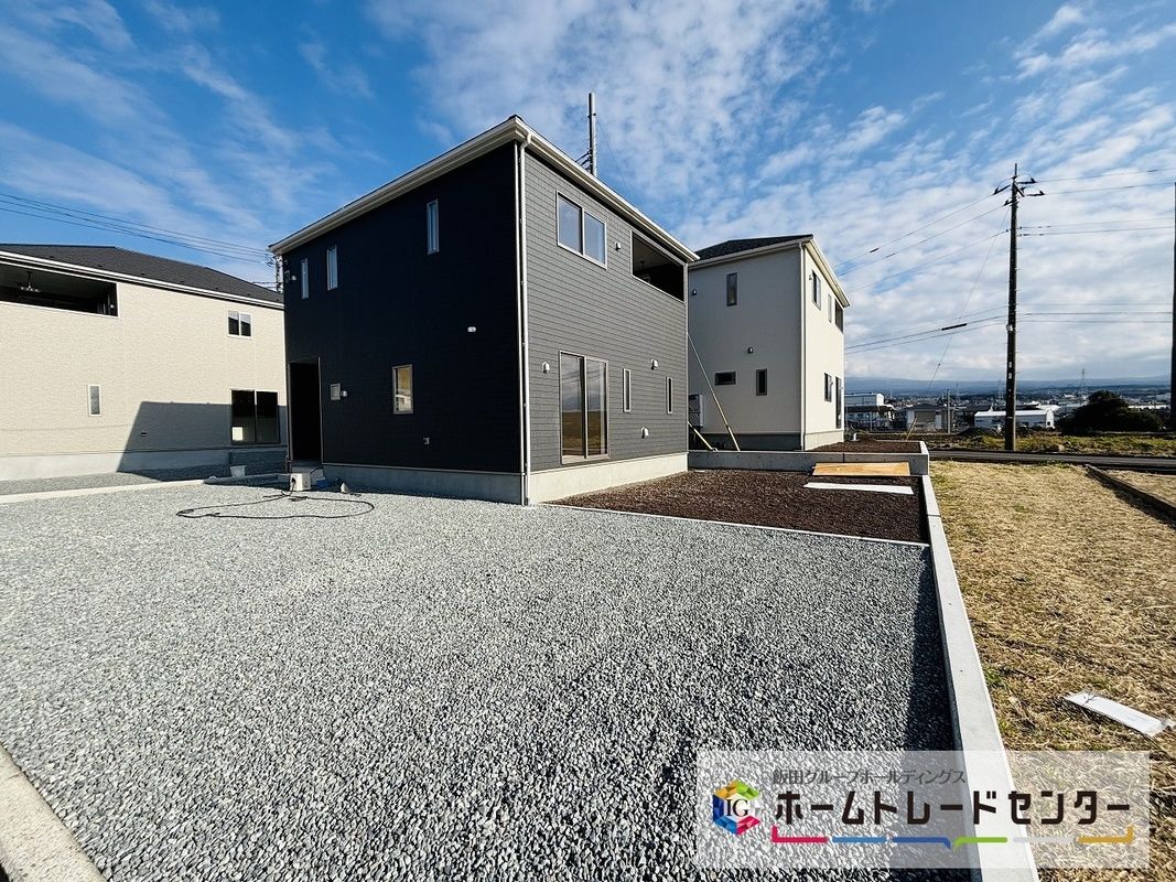 Cradle Garden New 4LDK House in Fujinomiya, Shizuoka - Image 1