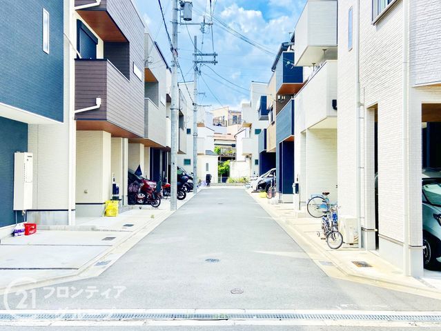 2021-Built 3-Storey House with Garage in Higashiyodogawa, Osaka - Thumbnail 2