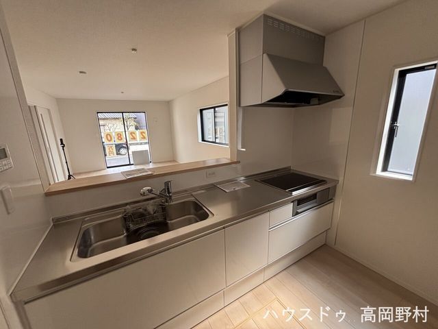 New 4LDK House for Sale in Takaoka, Toyama - Thumbnail 4