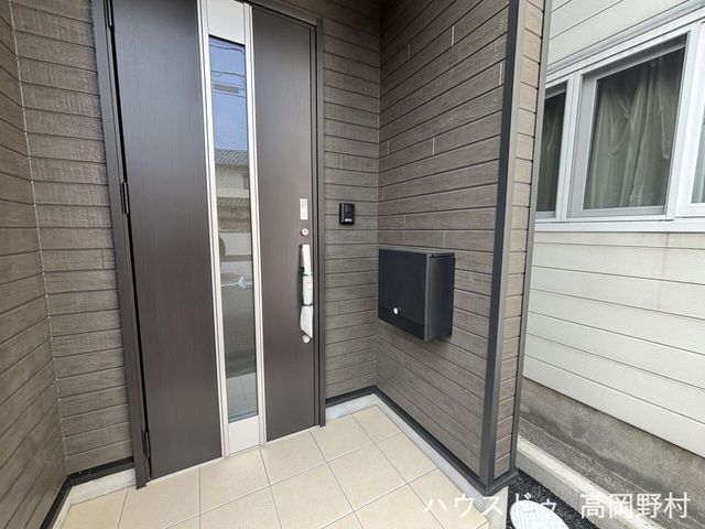 New 4LDK House for Sale in Takaoka, Toyama - Thumbnail 2