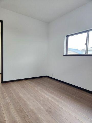 Renovated 4LDK House in Kurume with Parking and Modern Updates — Image 22, Kurume, Fukuoka