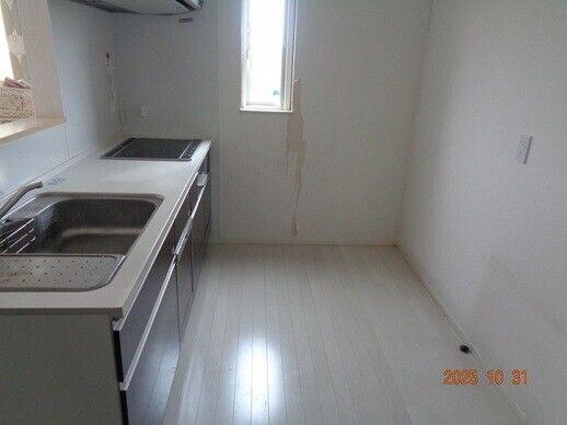 8-Year-Old 3LDK House for Sale in Itayanagi, Aomori - Thumbnail 3