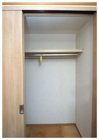 4LDK Two-Generation House for Sale in Shizuoka — Image 3, Suruga, Shizuoka