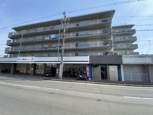 Kitayama Grand Heights 2LDK Apartment in Kyoto - Thumbnail 2