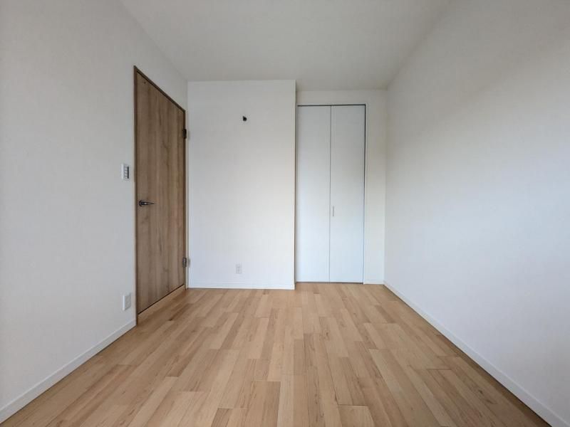 3LDK Apartment in Sanda City with Balcony and Recent Renovation - Thumbnail 3