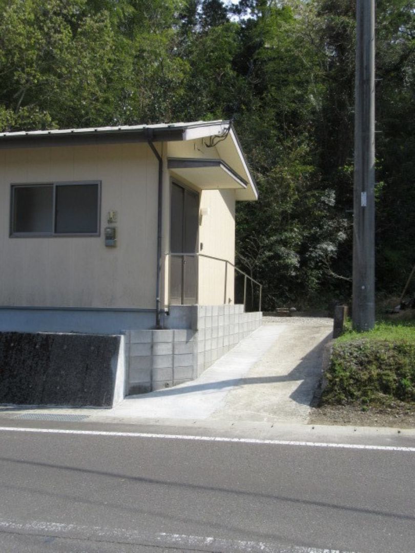 1LDK House for Sale in Miyazaki City, 55m² on 170m² Land - Thumbnail 3