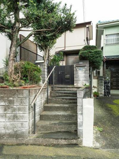 A used detached house located 16 minutes walk from Odoriba Station on the Yokohama Municipal Subway Blue Line (Totsuka Ward, Yokohama City) (Property number: 0008330-0034412) — Image 3, Totsuka, Kanagawa