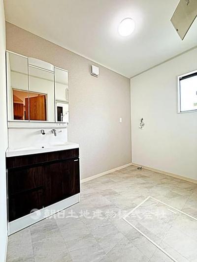 3LDK Wooden House in Iruma City, Saitama | 2 Car Spaces — Image 9, Iruma, Saitama