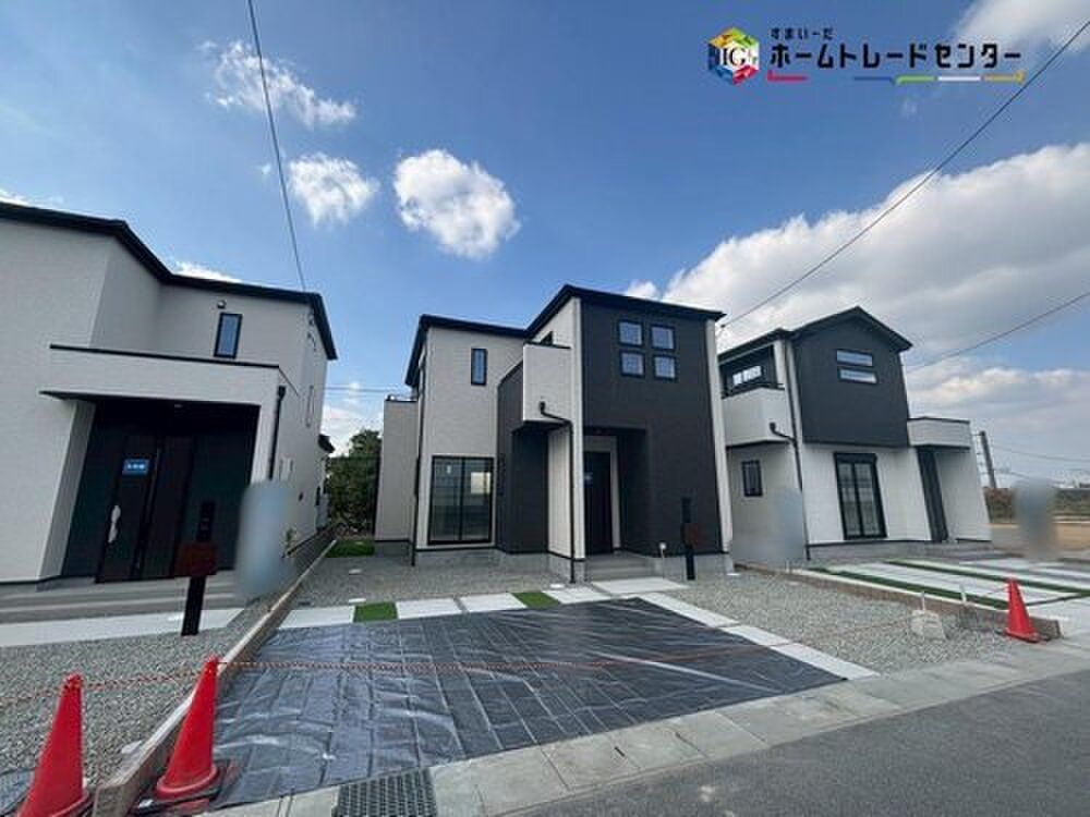 Graffare New House in Tenri, Nara - 4LDK+S with South Balconies - Thumbnail 2