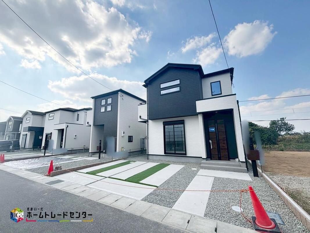 Graffare New House in Tenri, Nara - 4LDK+S with South Balconies - Thumbnail 3