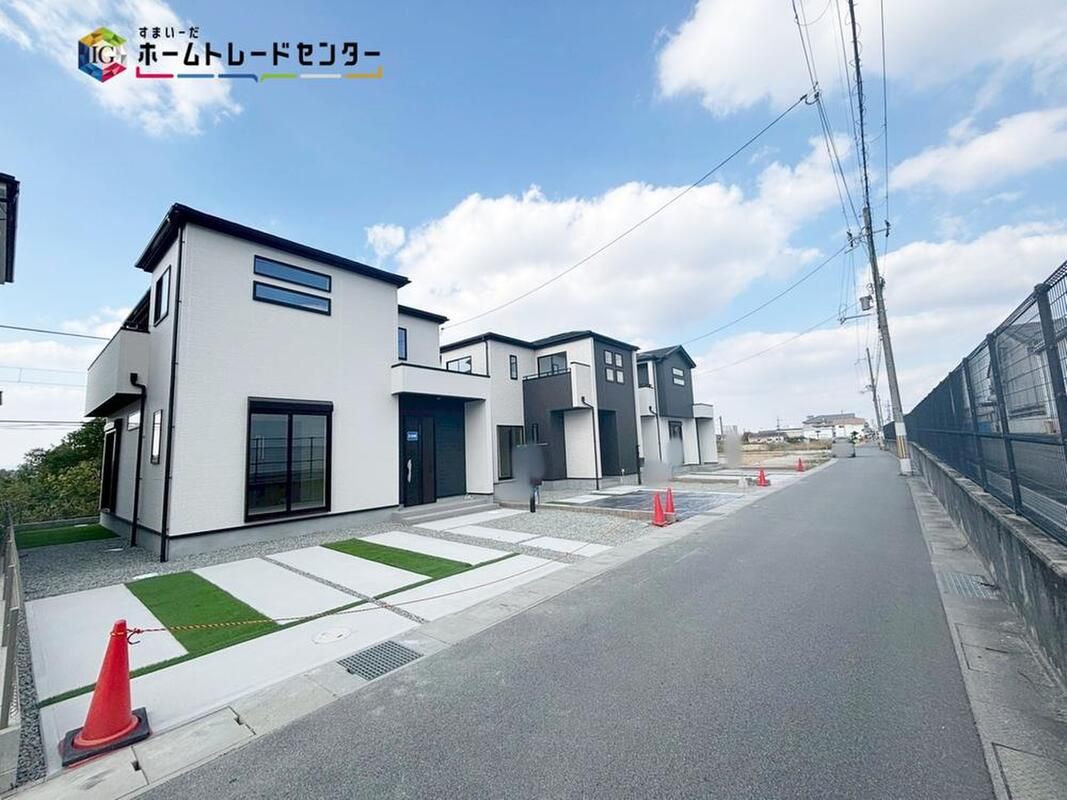 Graffare New House in Tenri, Nara - 4LDK+S with South Balconies - Thumbnail 4