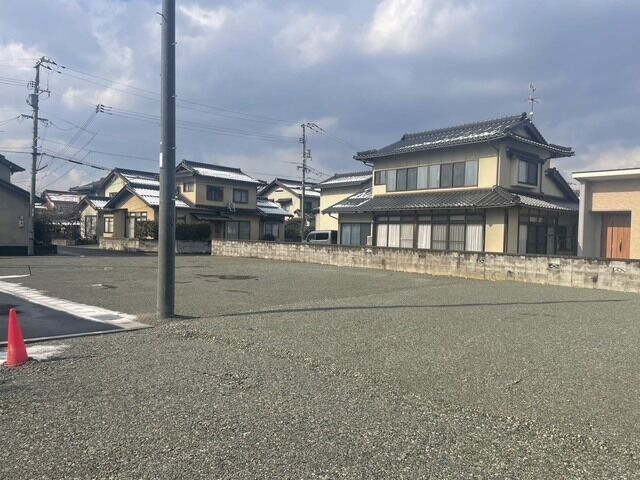 New 3LDK House with Roof Balcony & 4 Parking in Matsue - Thumbnail 2