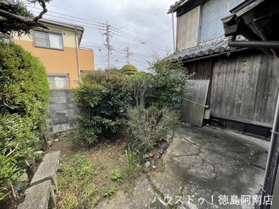 [Homes] Tomiokacho Daijucho Used House | — Image 1, Anan, Tokushima