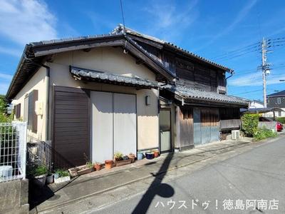 [Homes] Tomiokacho Daijucho Used House | — Image 1, Anan, Tokushima
