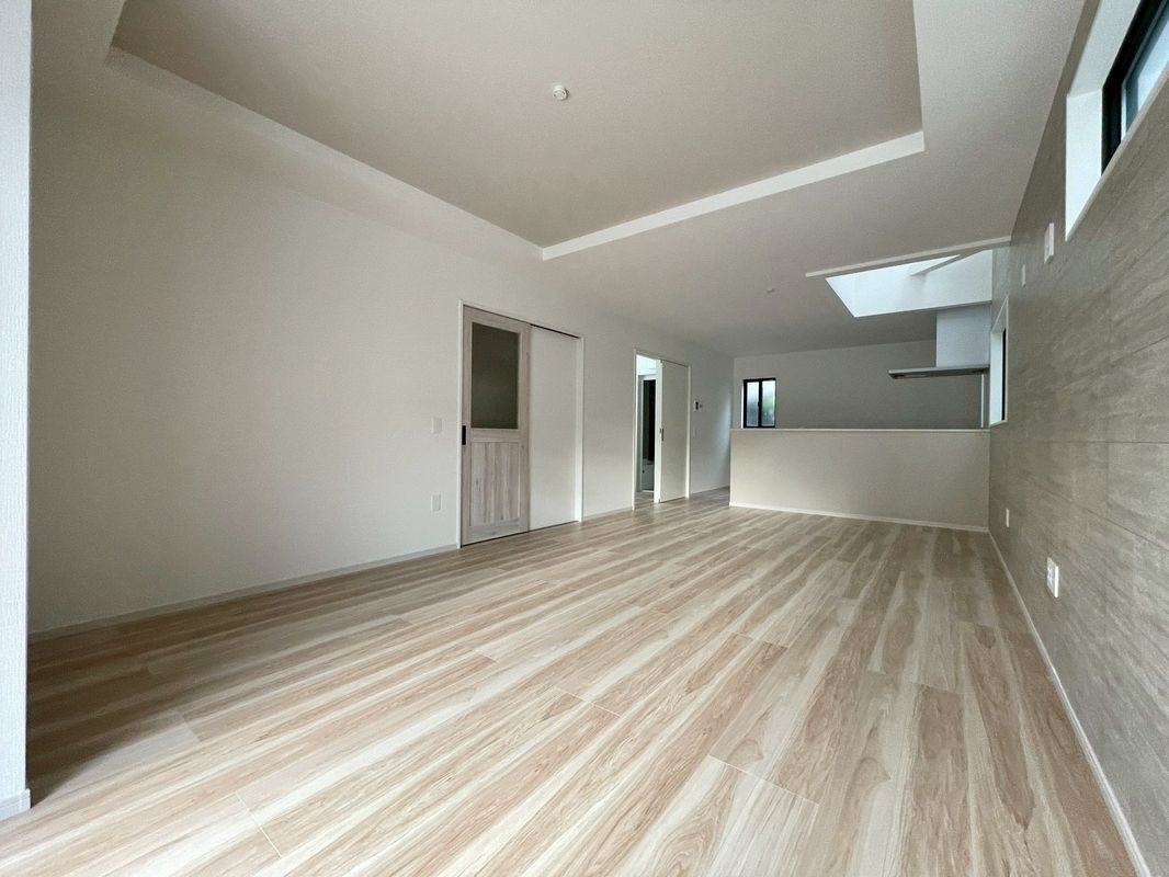 New 3LDK House in Nagoya's Nakagawa Ward with Park-Filled Area - Thumbnail 4