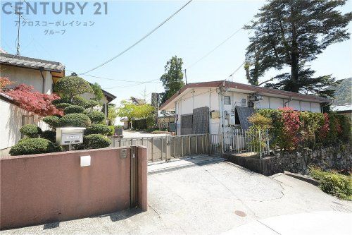 4LDK House in Nishinomiya with Parking for Two - Thumbnail 3