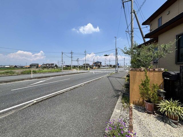 2009 Sumitomo Forestry House with Garden in Fujioka - Thumbnail 3