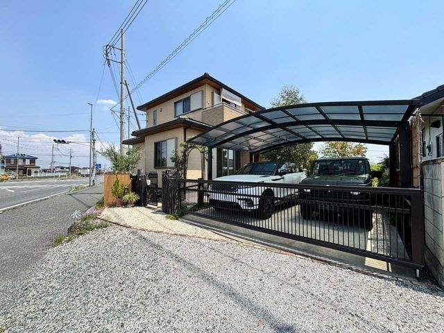 2009 Sumitomo Forestry House with Garden in Fujioka - Image 1