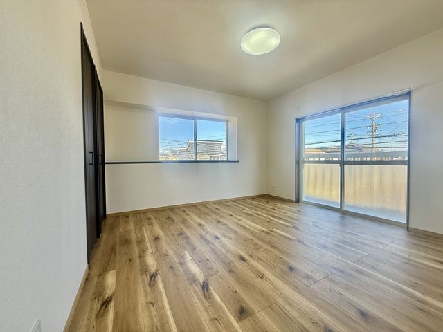 Renovated 4LDK House in Kasugai with 2 Parking Spaces - Thumbnail 3