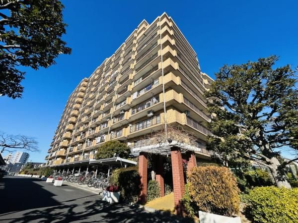 Renovated 2LDK in Kawaguchi with balcony space - Thumbnail 2