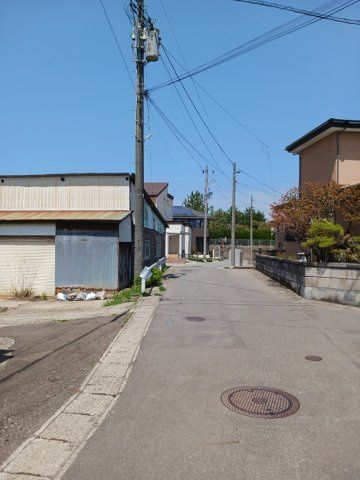 Land with Old House for Sale in Akita City, Akita - Thumbnail 3