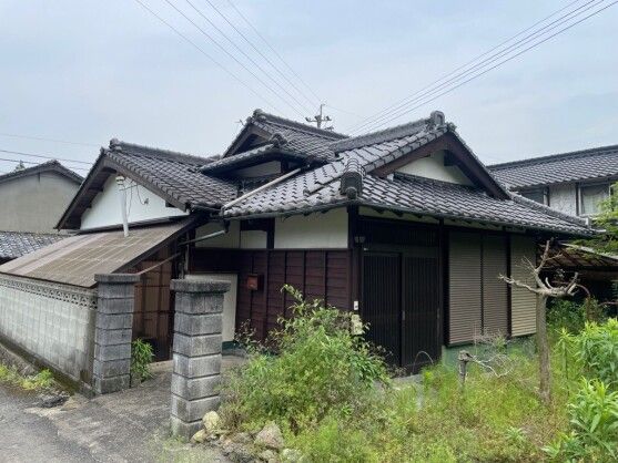 Detached 3DK House for Sale in Yatsushiro, Kumamoto - Thumbnail 2