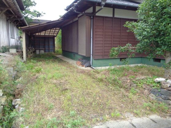 Detached 3DK House for Sale in Yatsushiro, Kumamoto - Thumbnail 4