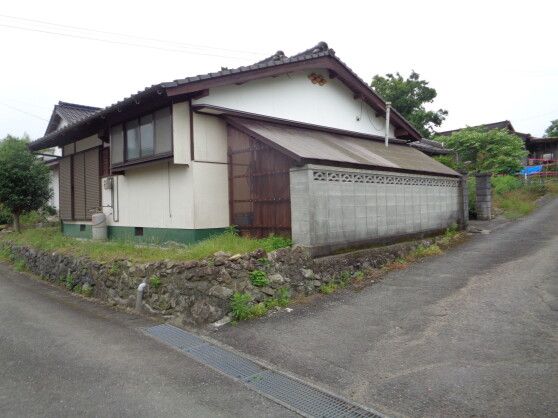 Detached 3DK House for Sale in Yatsushiro, Kumamoto - Thumbnail 3
