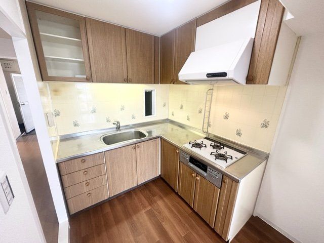 Green Corpo Yagi 2SLDK Apartment for Sale in Kashihara, Nara - Thumbnail 2