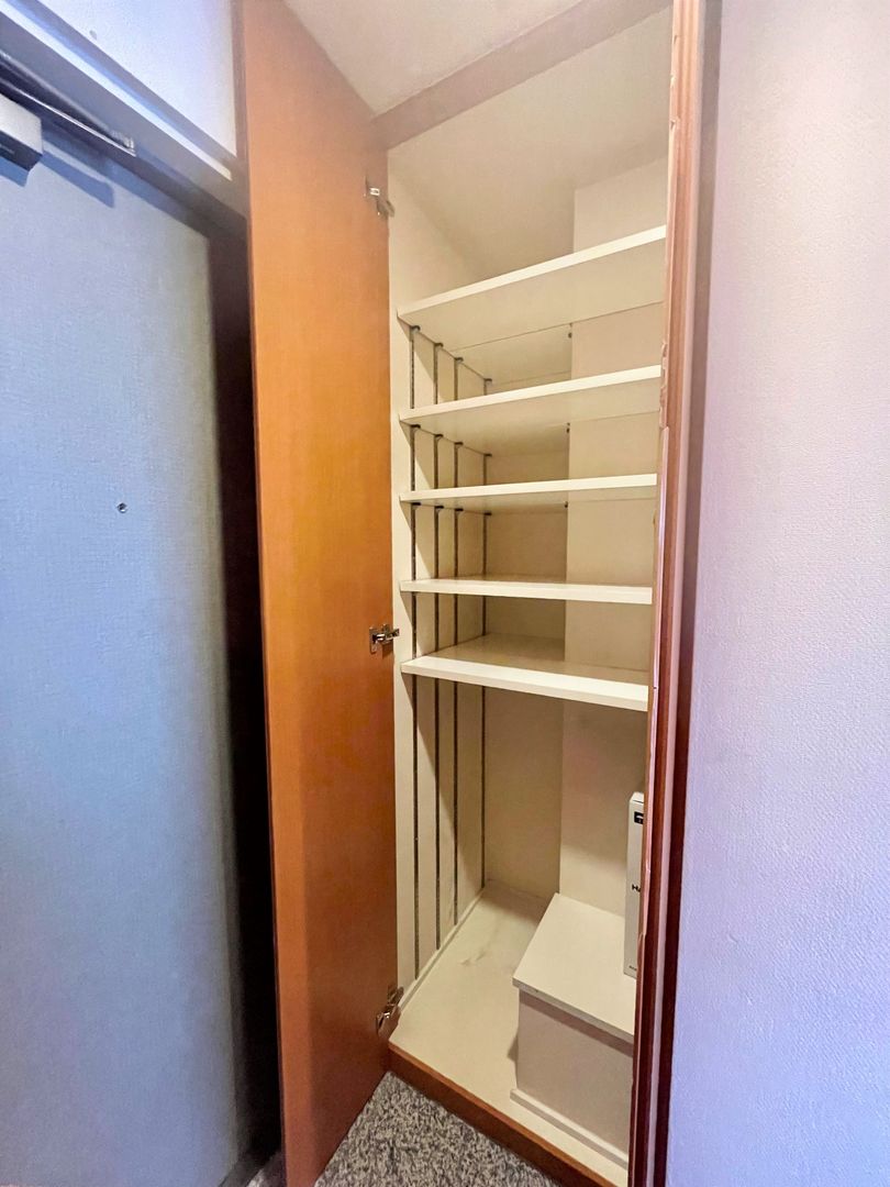 1LDK Apartment in Form Yotsuya Gaien Higashi, Shinjuku - Thumbnail 3