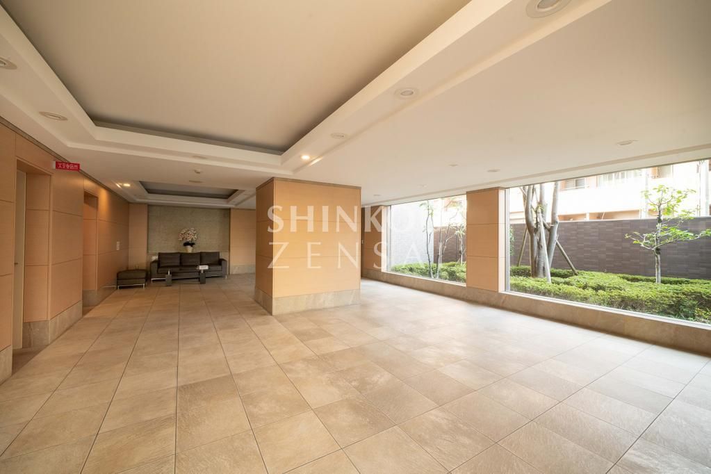 3LDK Apartment for Sale in Akita City with South Balcony & Parking - Thumbnail 4
