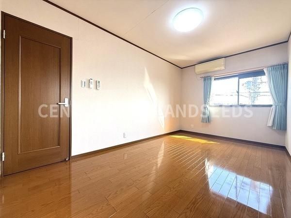 3LDK Detached House for Sale in Takatsuki, Osaka - Never Occupied - Thumbnail 4