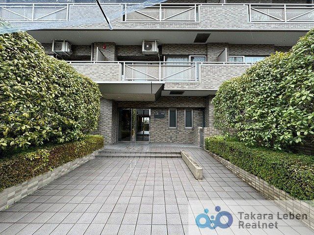 Renovated 2LDK Apartment in Sendai Uesugi - 7th Floor Corner Unit - Thumbnail 2