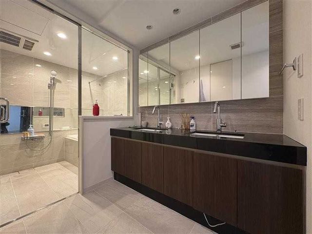 Park Court Akasaka The Tower 17F 2LDK Apartment for Sale - Thumbnail 4