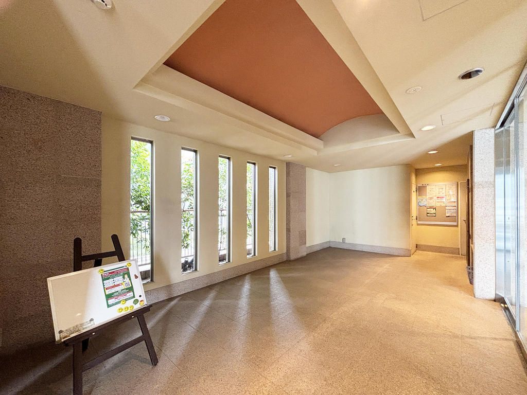 Renovated 2LDK Apartment for Sale in Koto City, Tokyo - Thumbnail 4